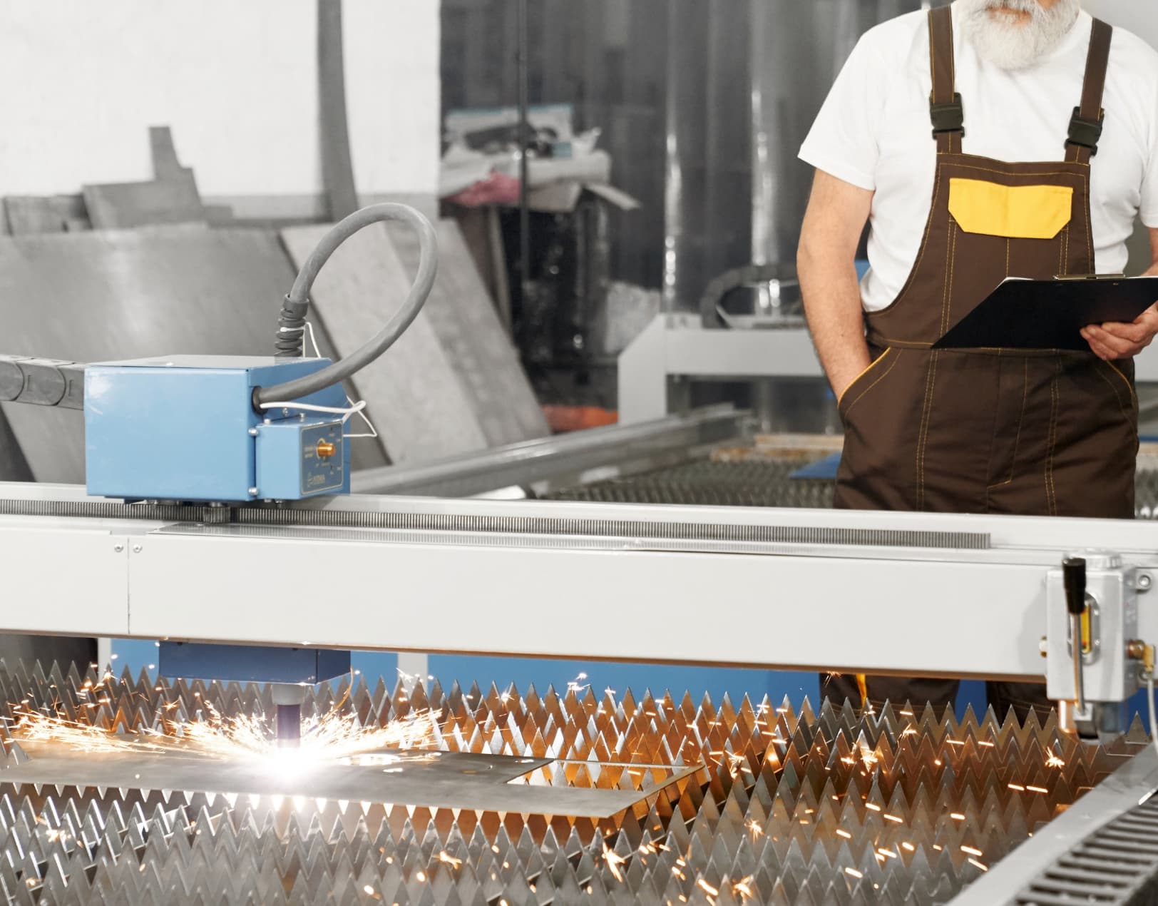 CNC-Fräsen mit modernster Technologie und fachlichem Know-how